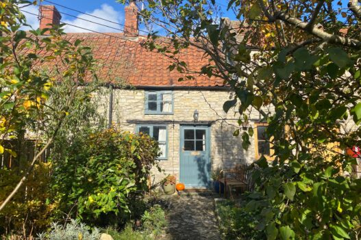 Pilton Cottage – OUTSIDE